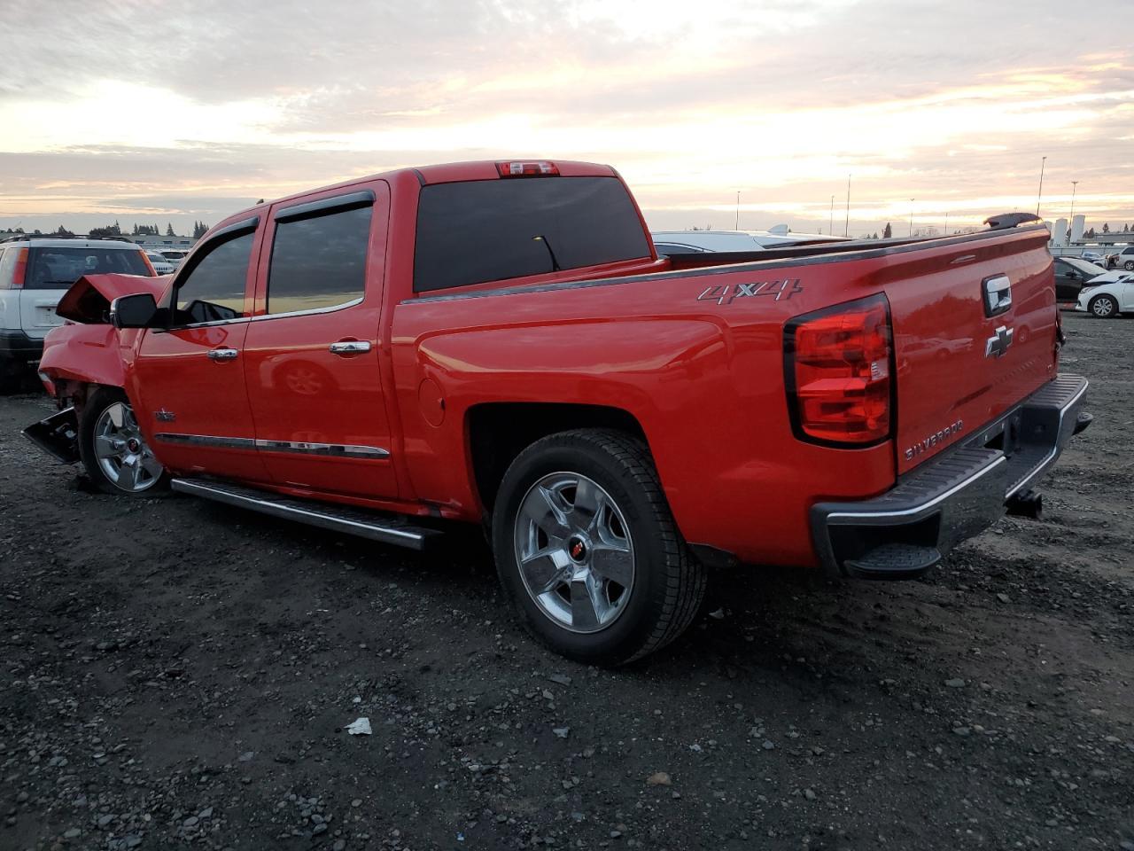 2018 CHEVROLET SILVERADO - Фото 2