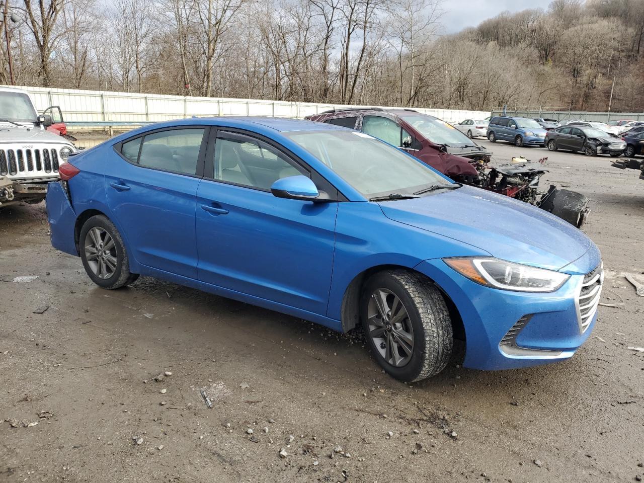2018 HYUNDAI ELANTRA SE - Фото 4