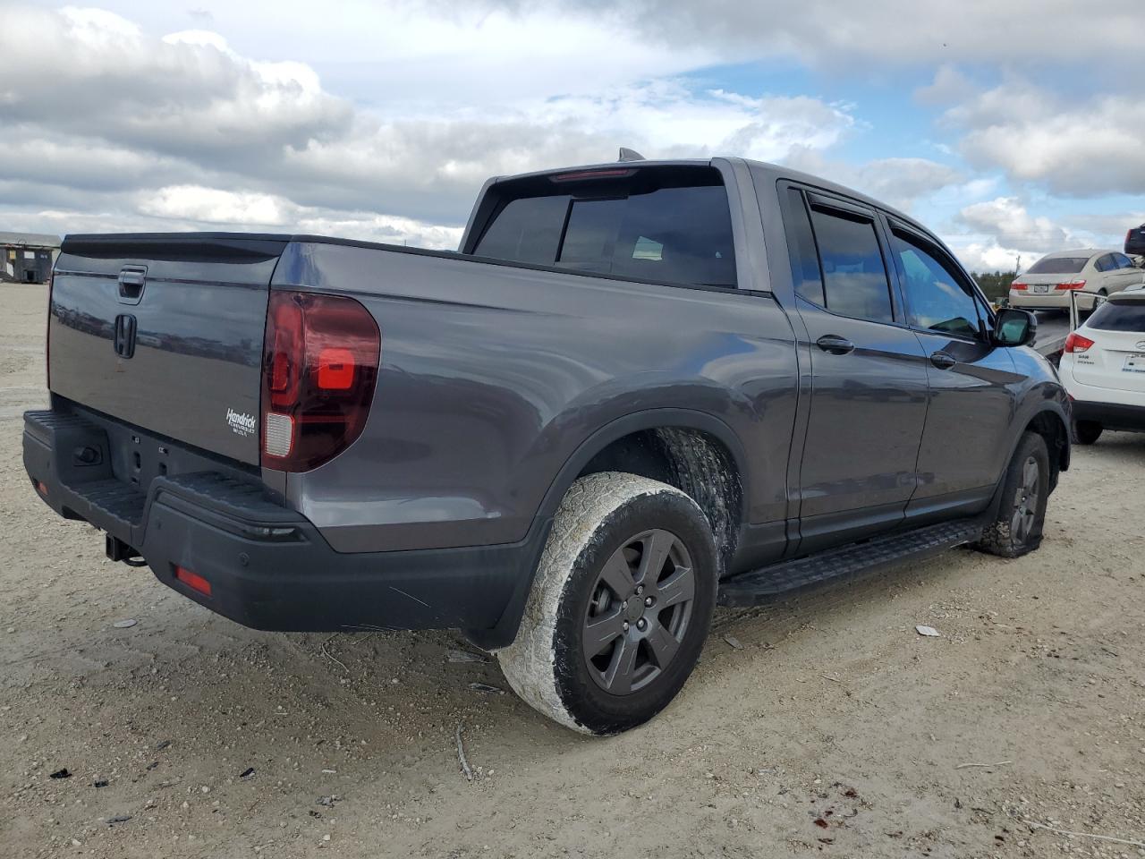 2020 HONDA RIDGELINE - Фото 3