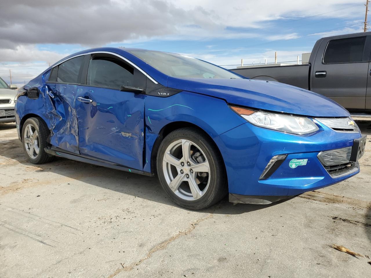 2017 CHEVROLET VOLT LT - Image 4