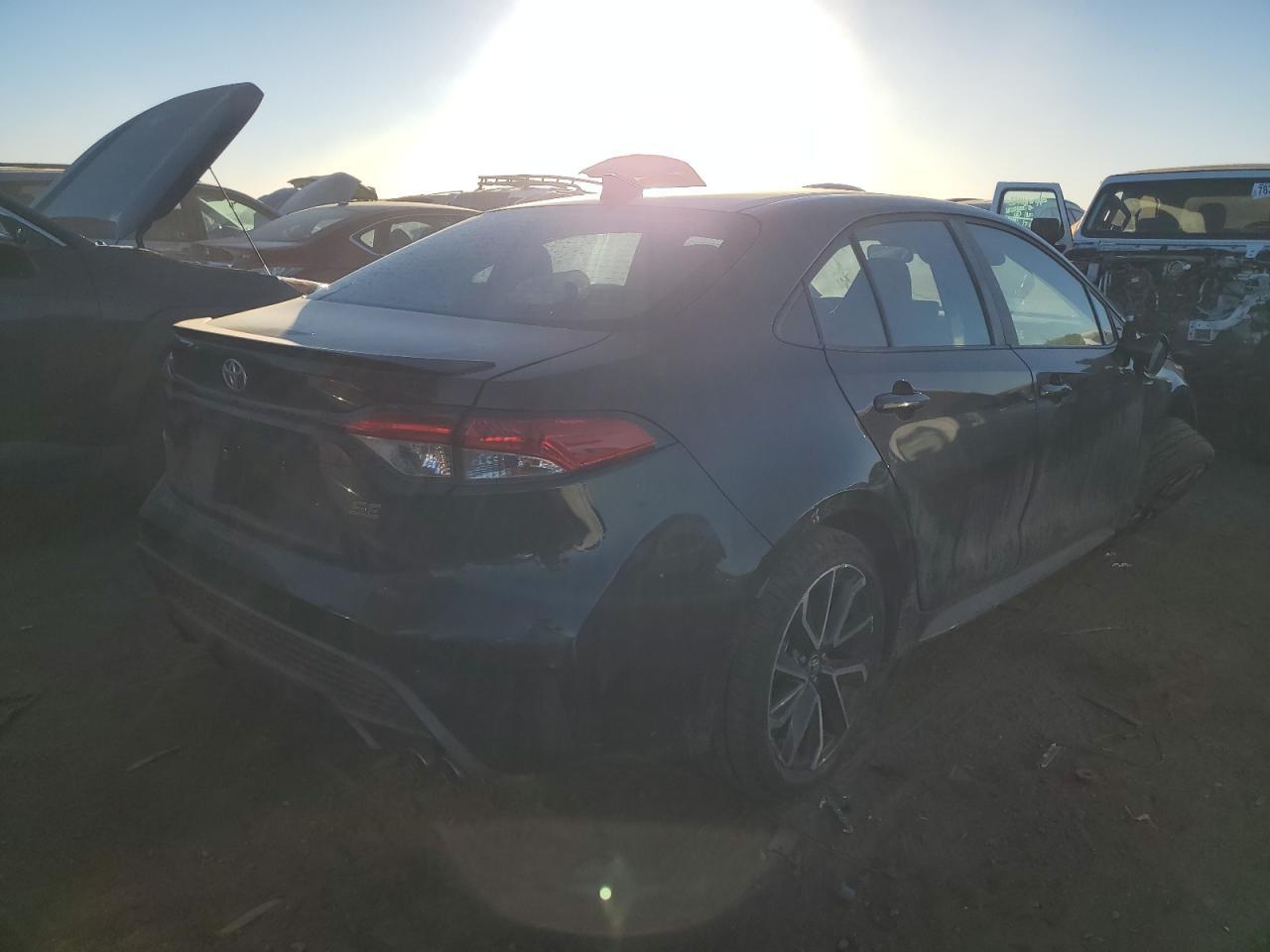 2022 TOYOTA COROLLA SE - Фото 3