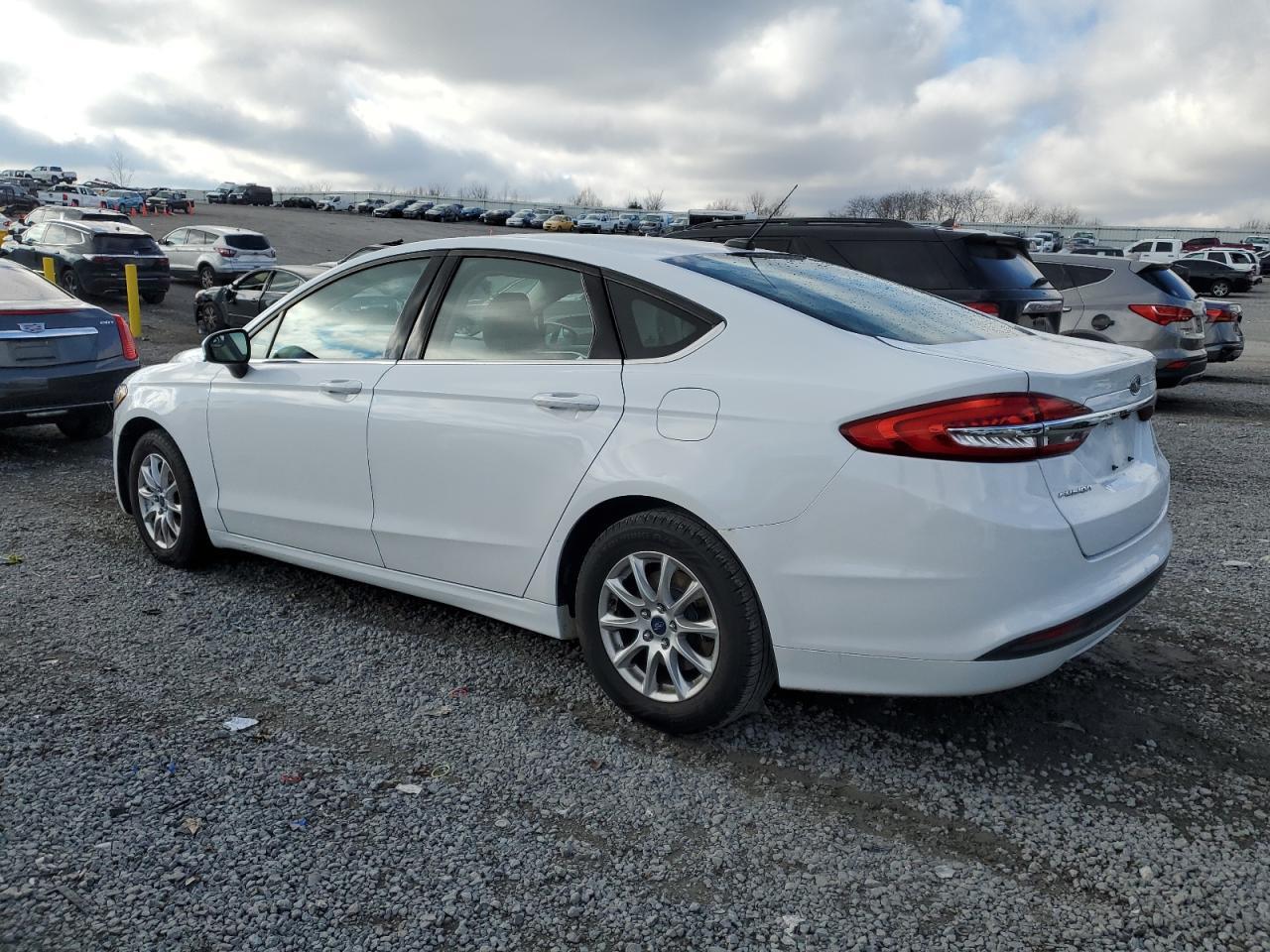 2017 FORD FUSION S - Фото 2
