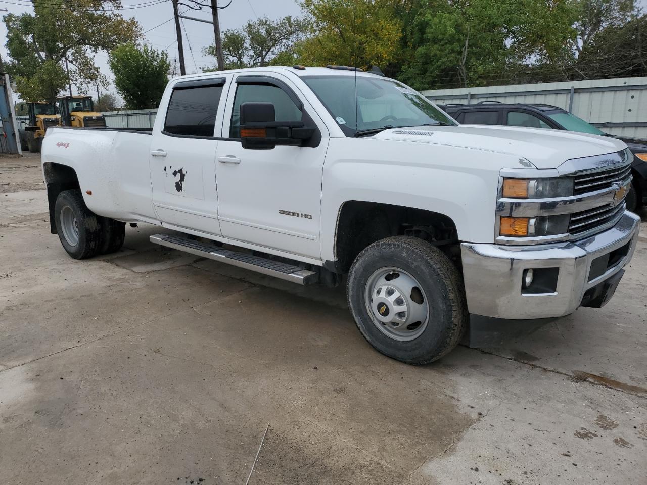 2015 CHEVROLET SILVERADO - Image 4