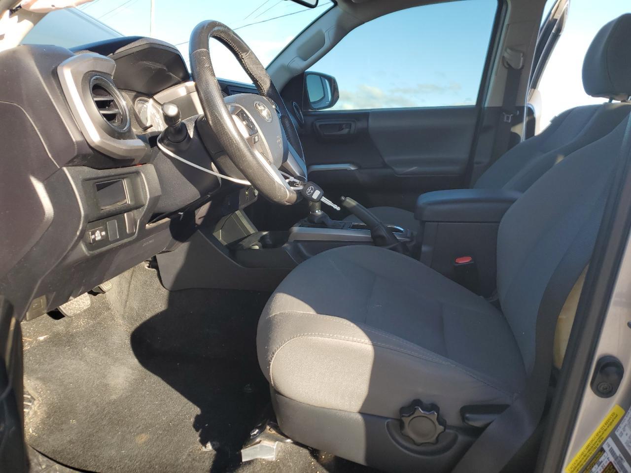 2017 TOYOTA TACOMA DOU - Фото 7