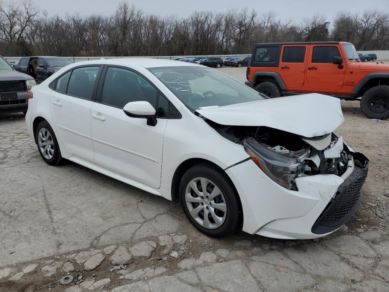 2021 TOYOTA COROLLA LE - Фото 4