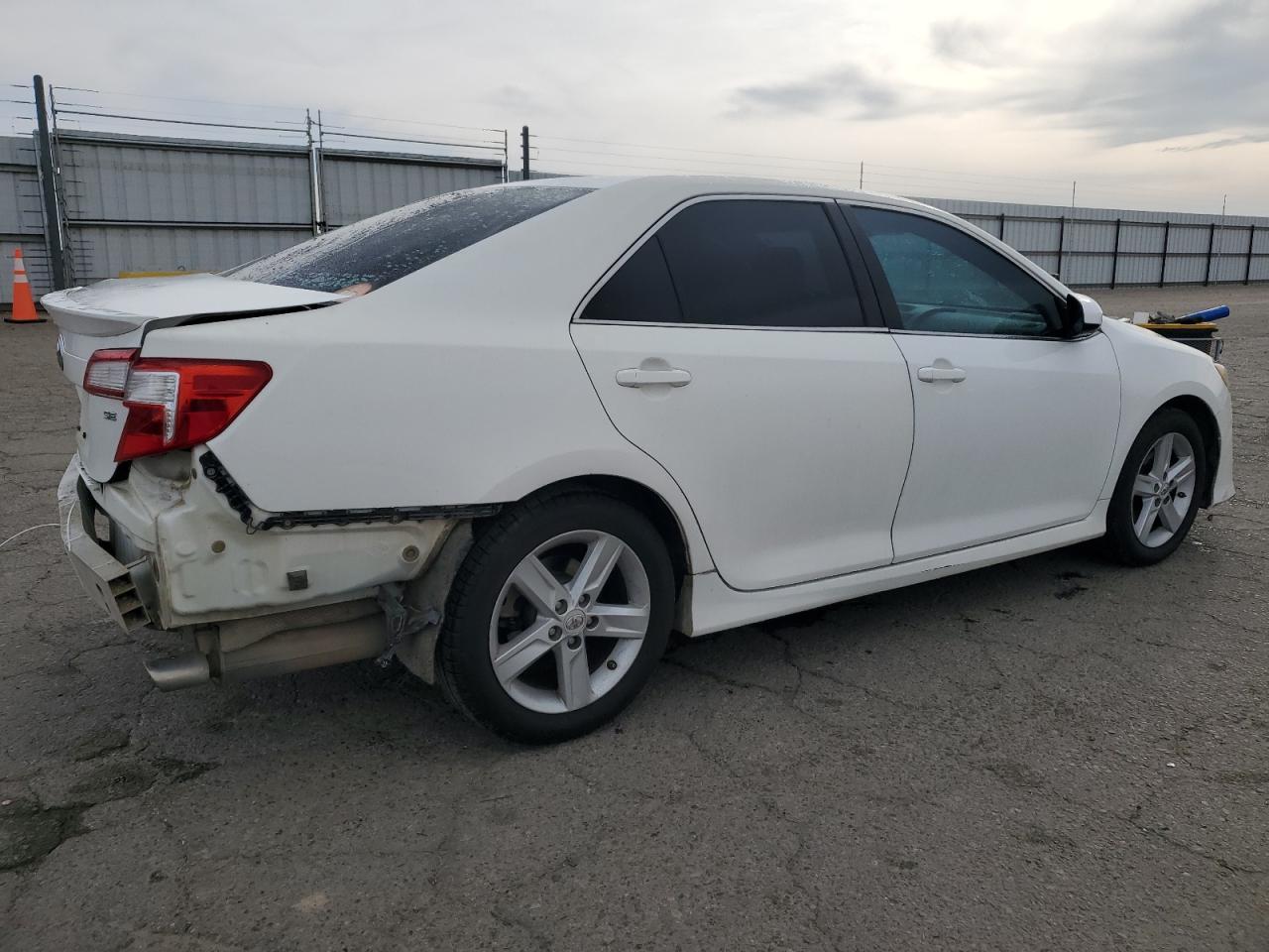 2013 TOYOTA CAMRY L - Image 3