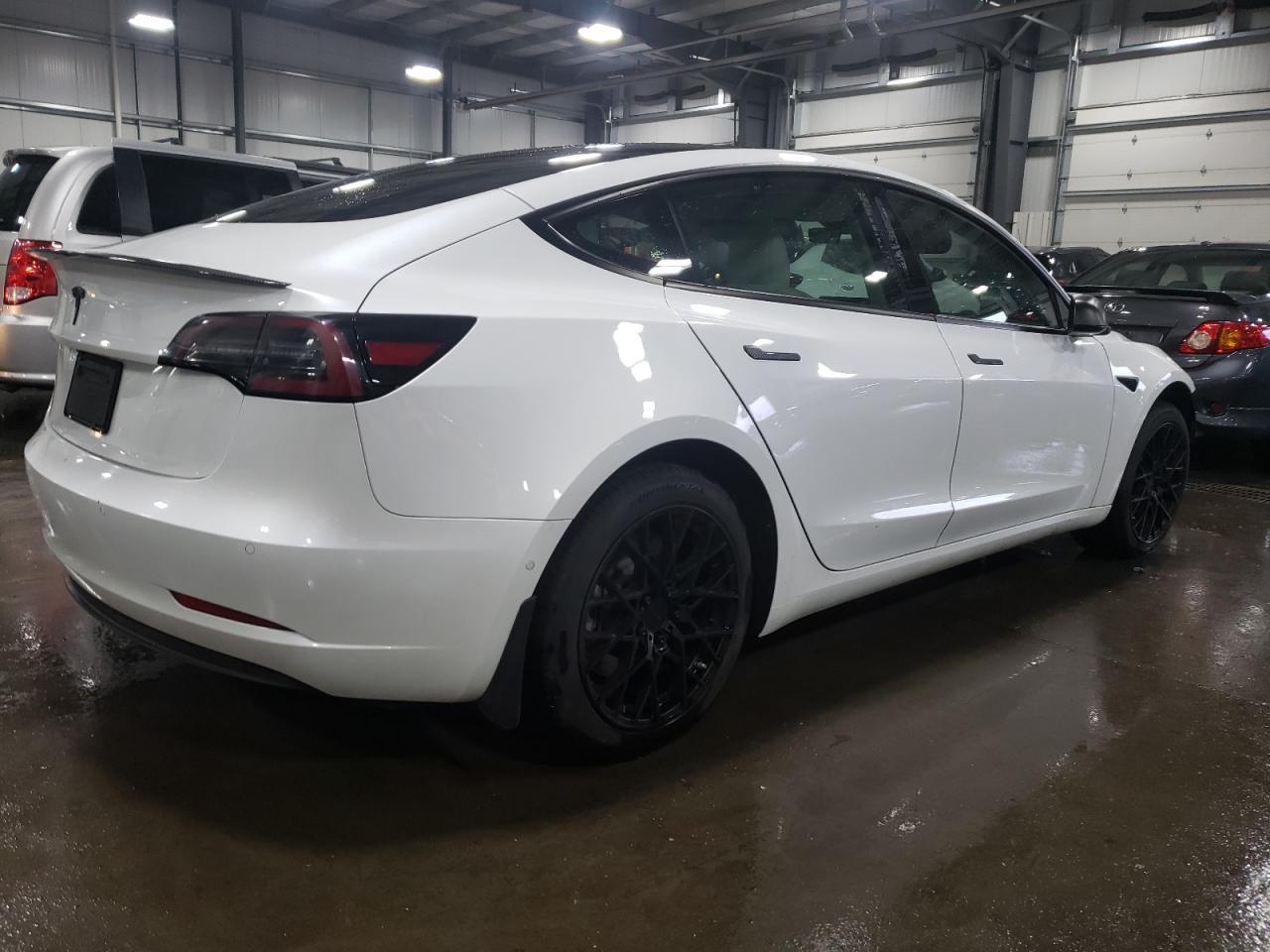 2022 TESLA MODEL 3 - Image 3