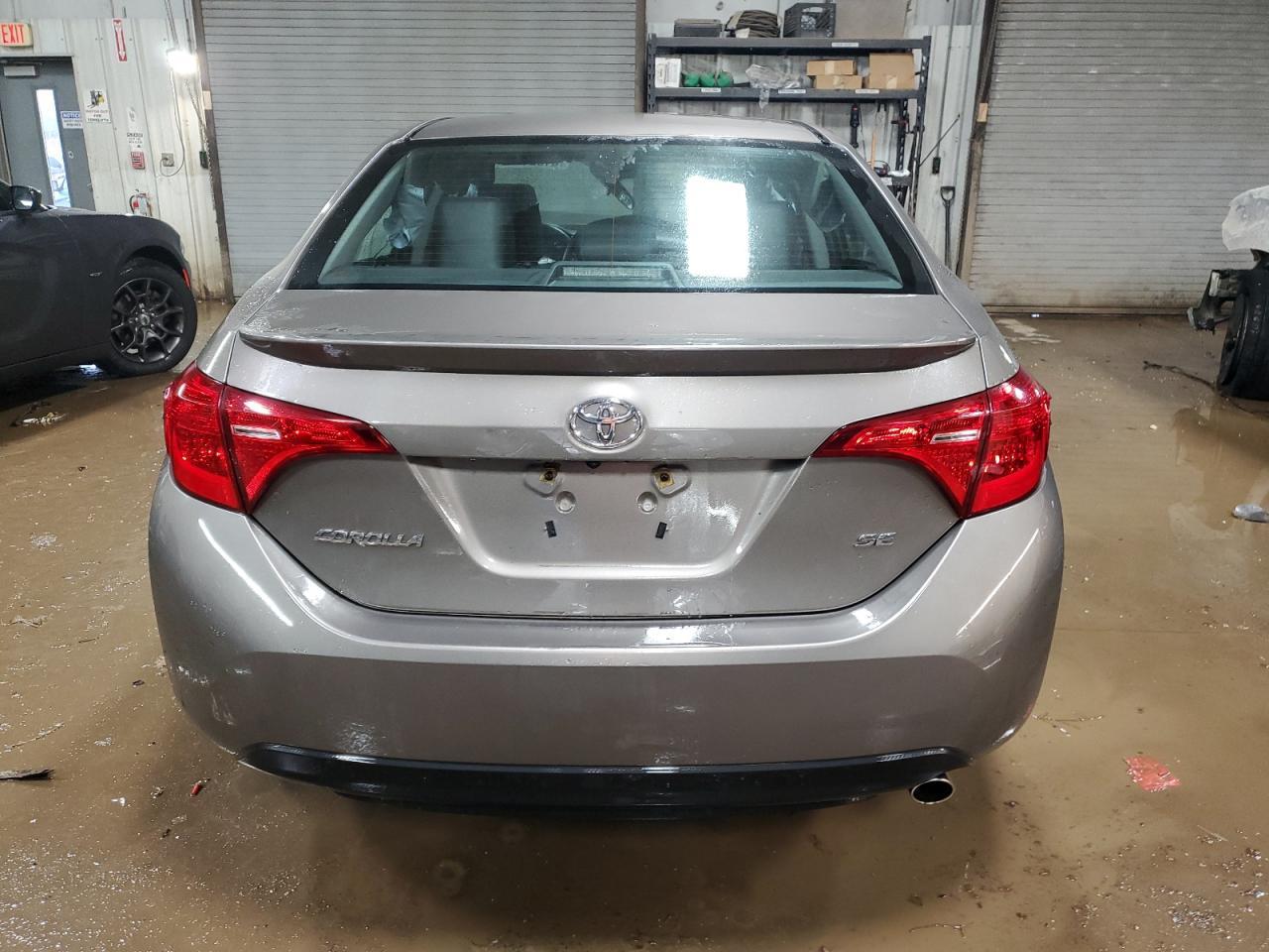 2018 TOYOTA COROLLA L - Фото 6