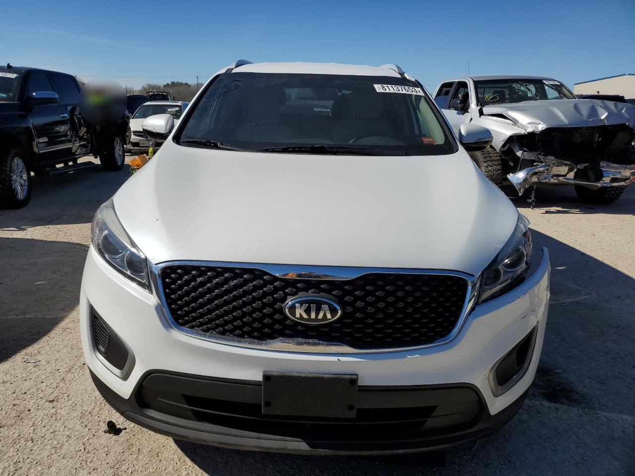 2016 KIA SORENTO LX - Image 5