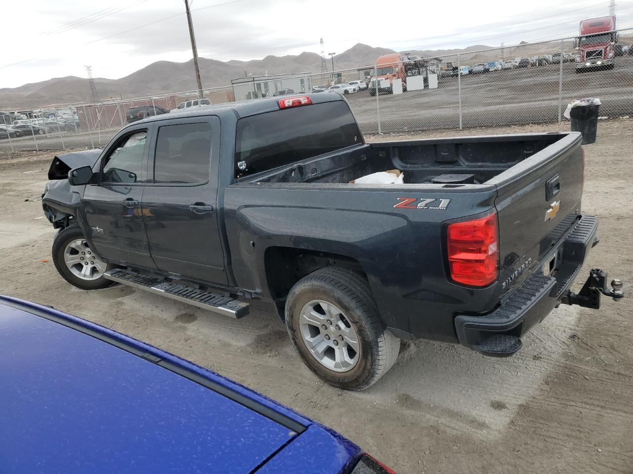 2018 CHEVROLET SILVERADO - Фото 2