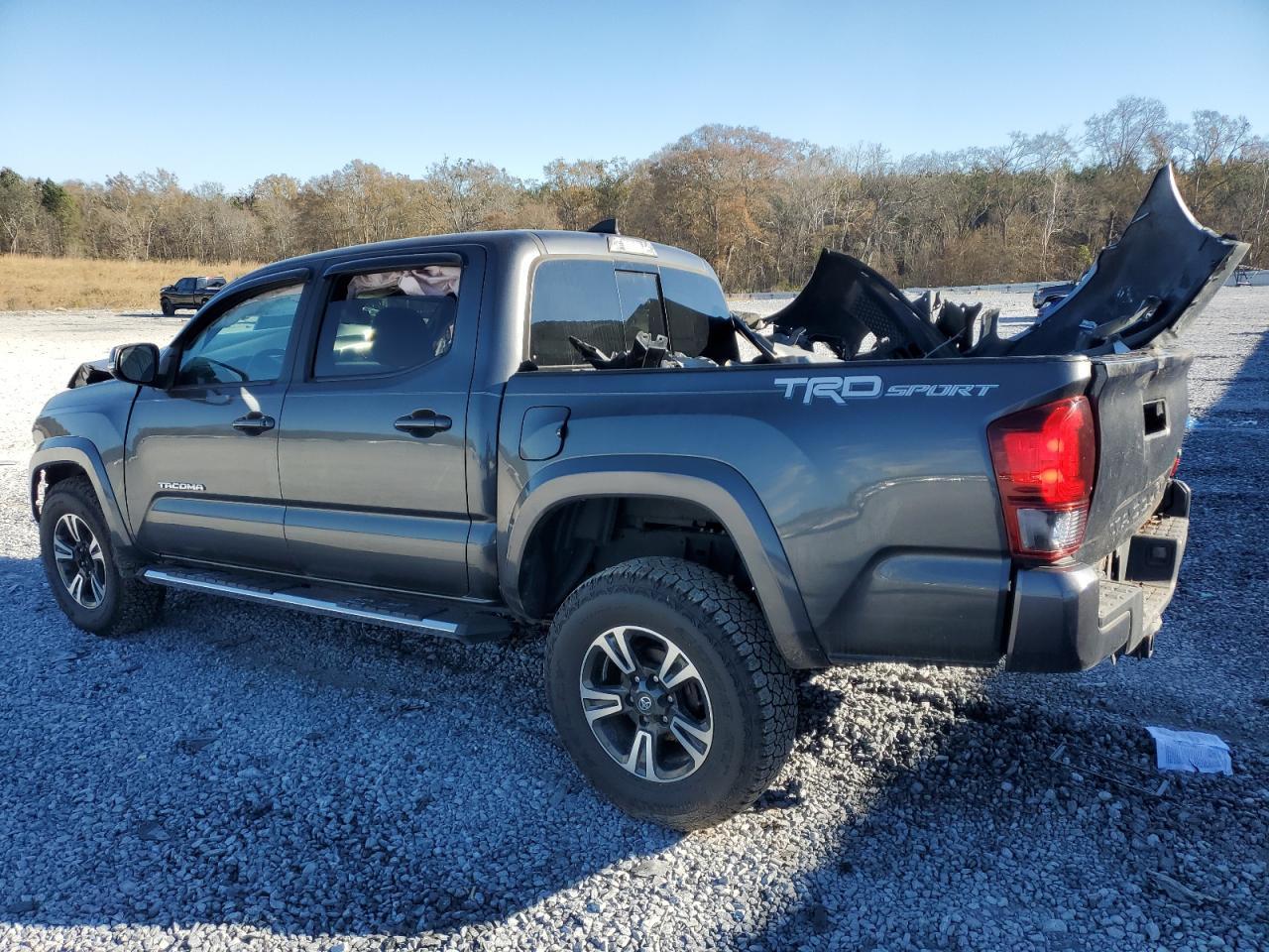 2019 TOYOTA TACOMA DOU - Фото 2