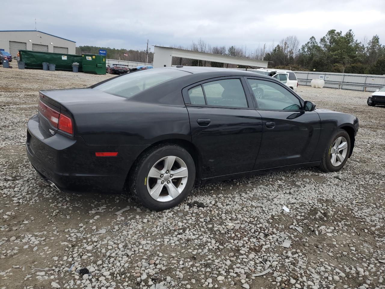 2013 DODGE CHARGER SE - Image 3