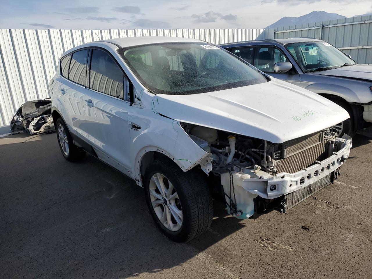 2017 FORD ESCAPE - Фото 4