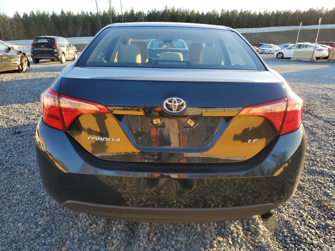 2019 TOYOTA COROLLA L - Image 6