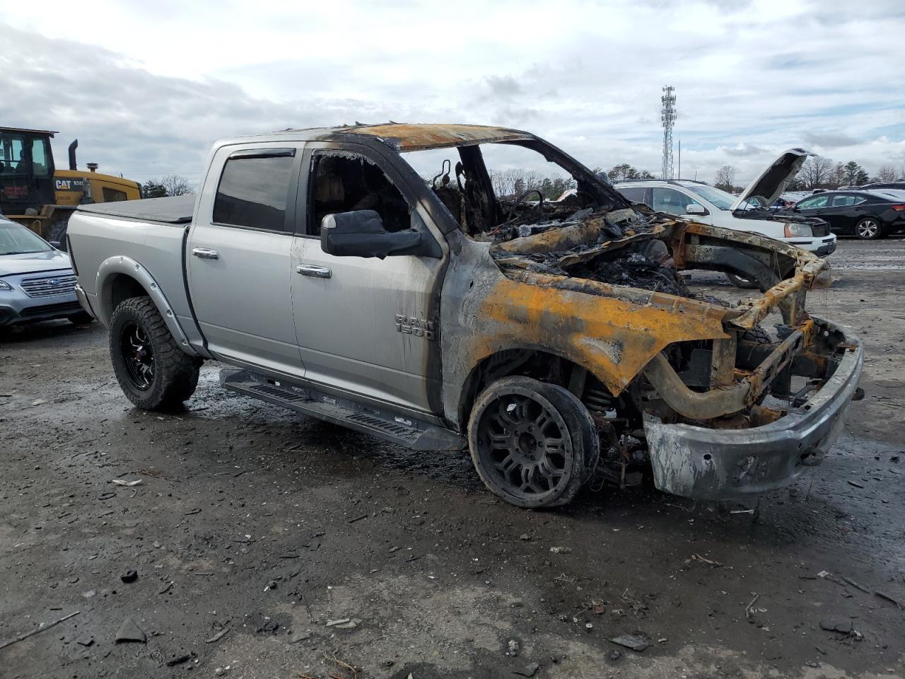 2015 RAM 1500 SLT - Image 4