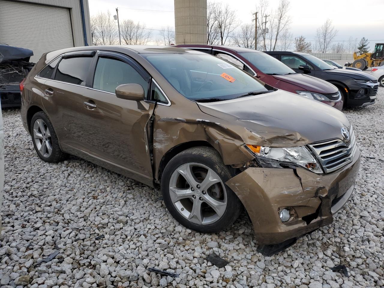 2011 TOYOTA VENZA - Image 4
