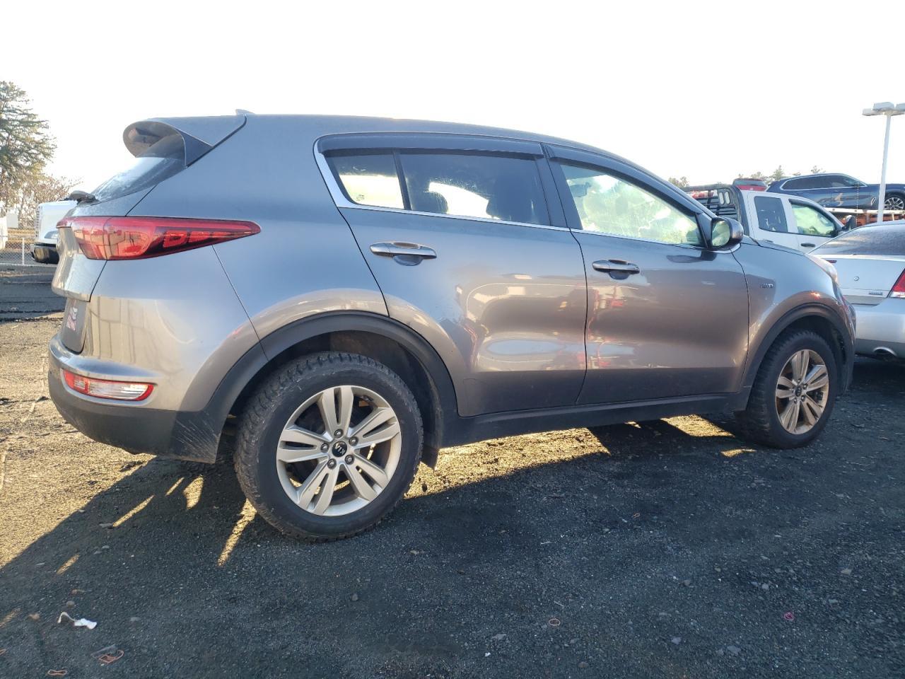 2017 KIA SPORTAGE L - Фото 3