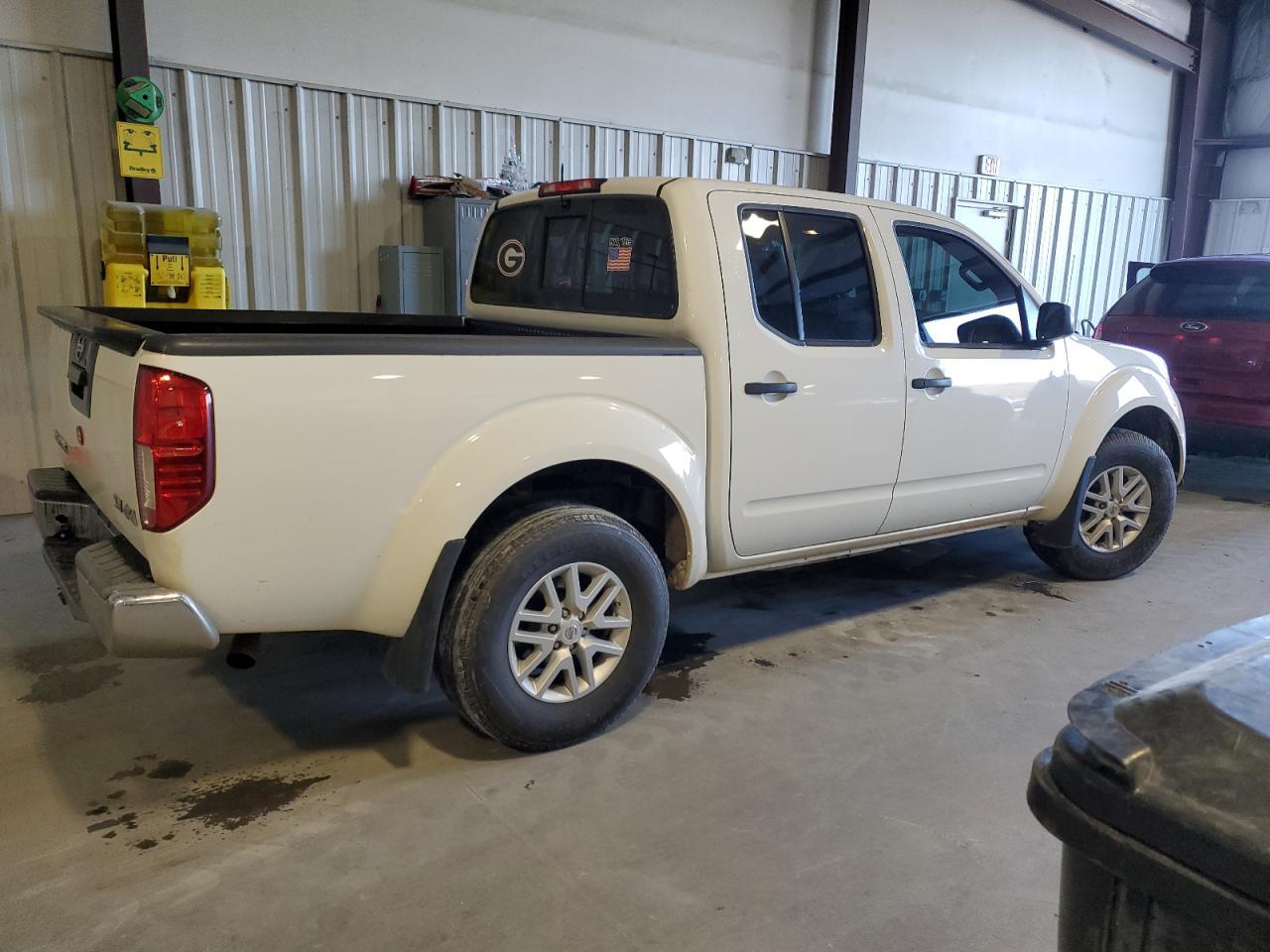 2017 NISSAN FRONTIER S - Image 3