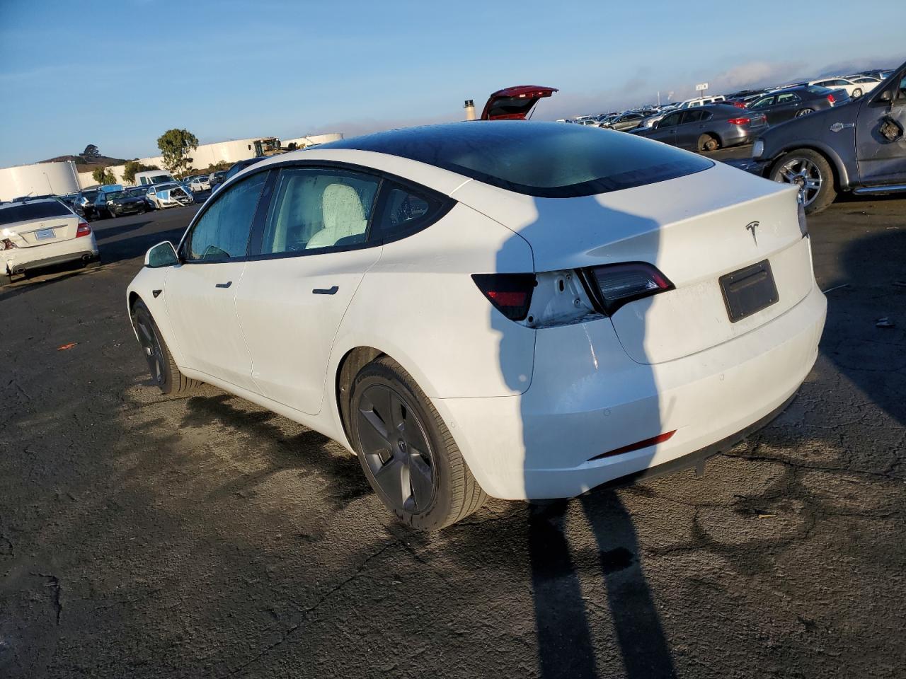 2022 TESLA MODEL 3 - Image 2