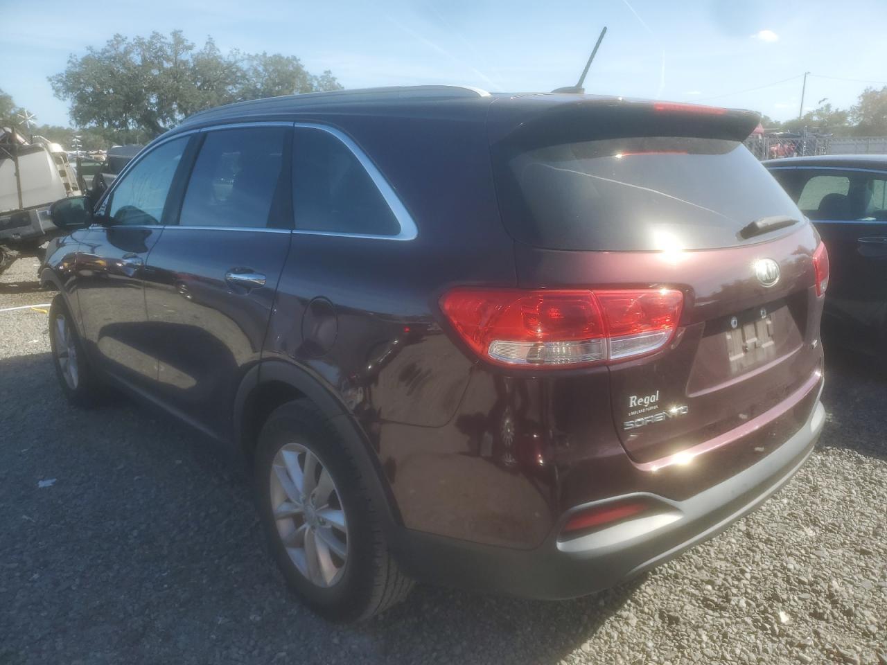 2017 KIA SORENTO LX - Фото 2