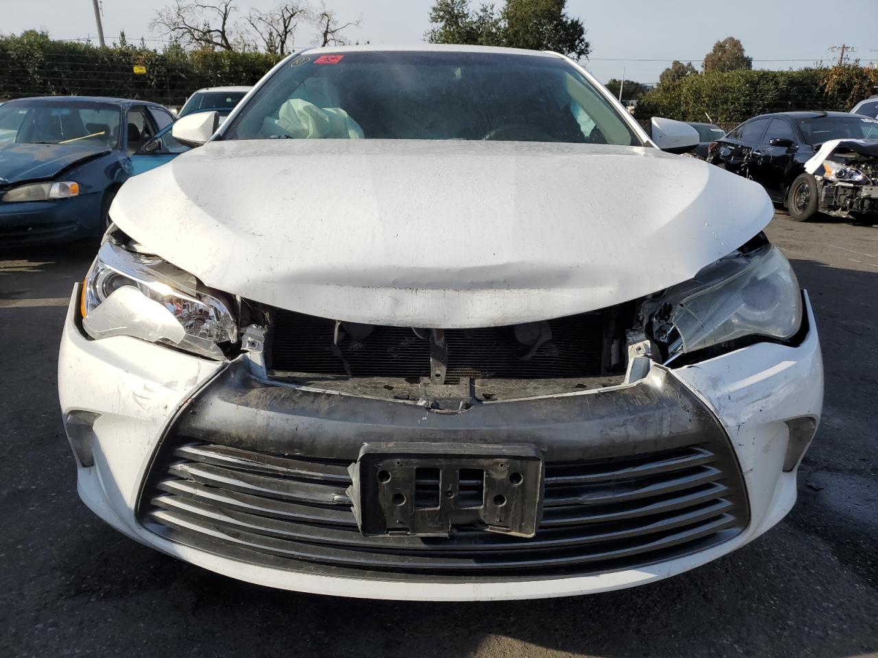 2017 TOYOTA CAMRY LE - Image 5