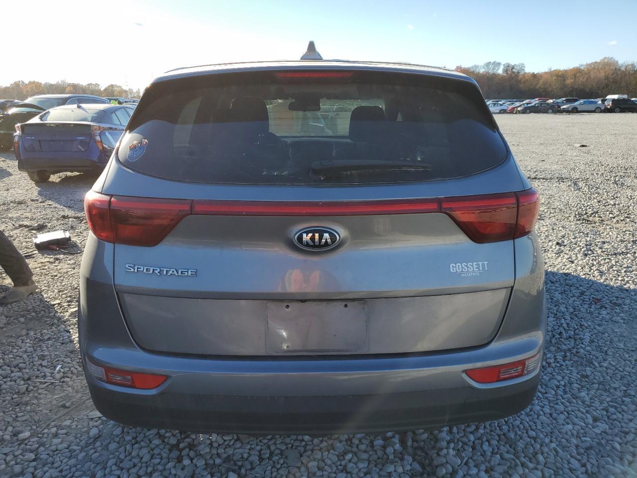 2017 KIA SPORTAGE L - Image 6