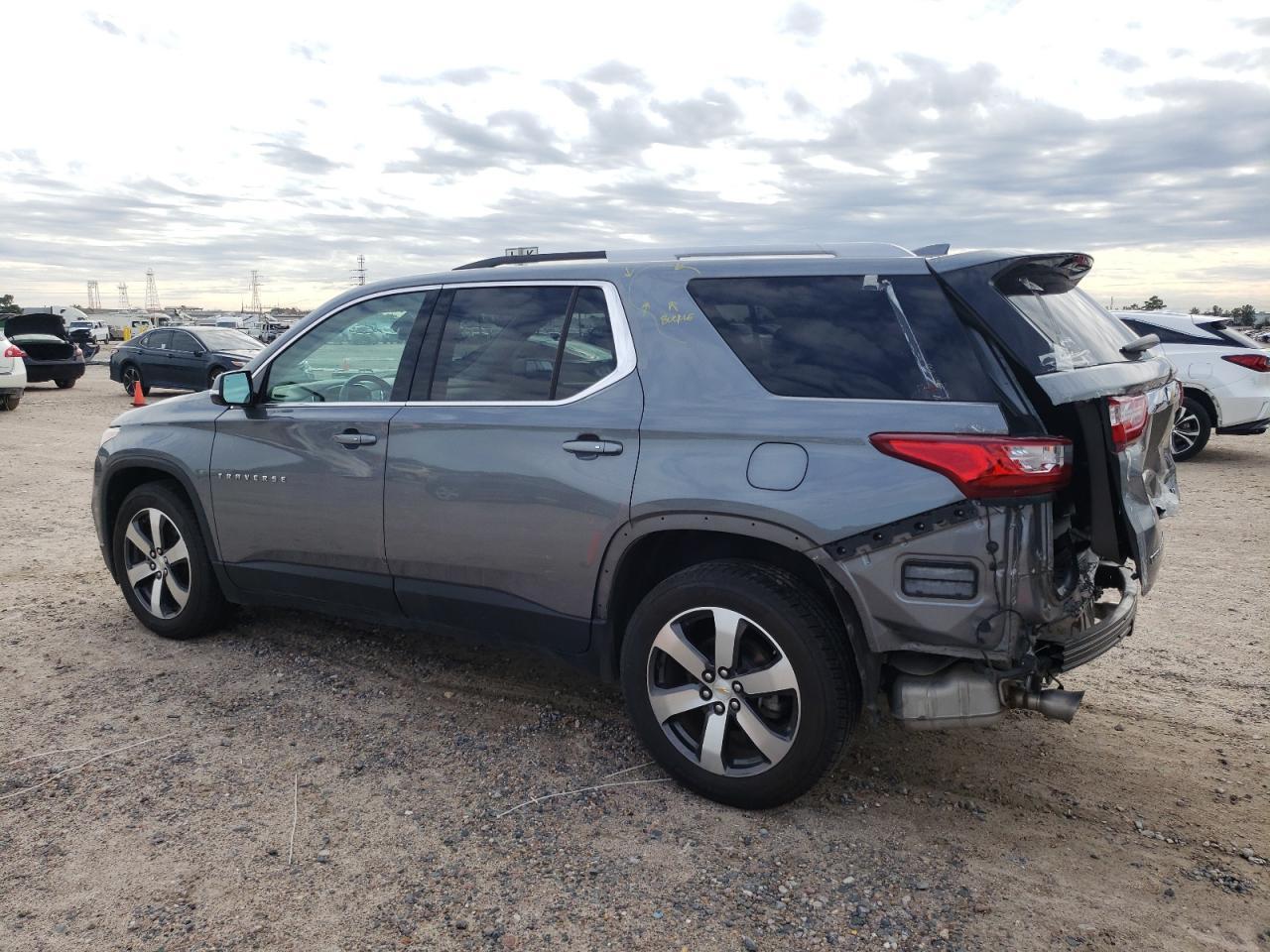 2018 CHEVROLET TRAVERSE L - Фото 2