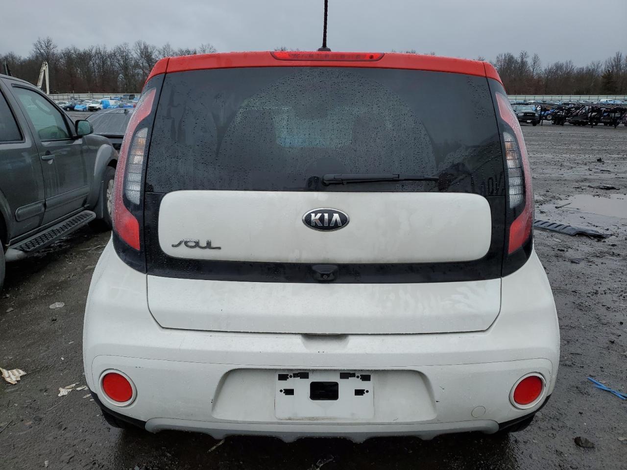 2019 KIA SOUL + - Image 6