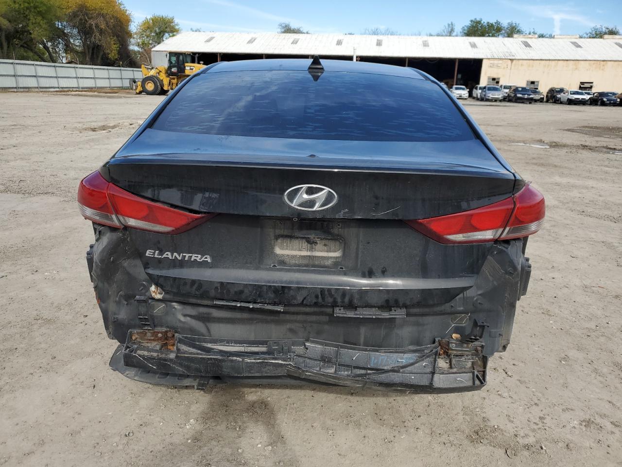 2017 HYUNDAI ELANTRA SE - Фото 6