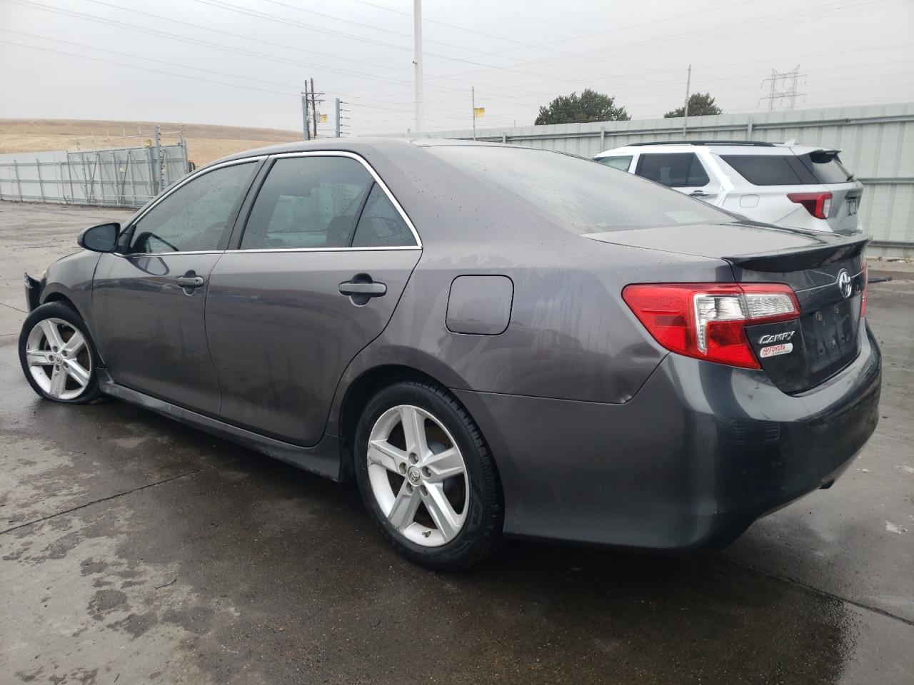 2014 TOYOTA CAMRY L - Image 2