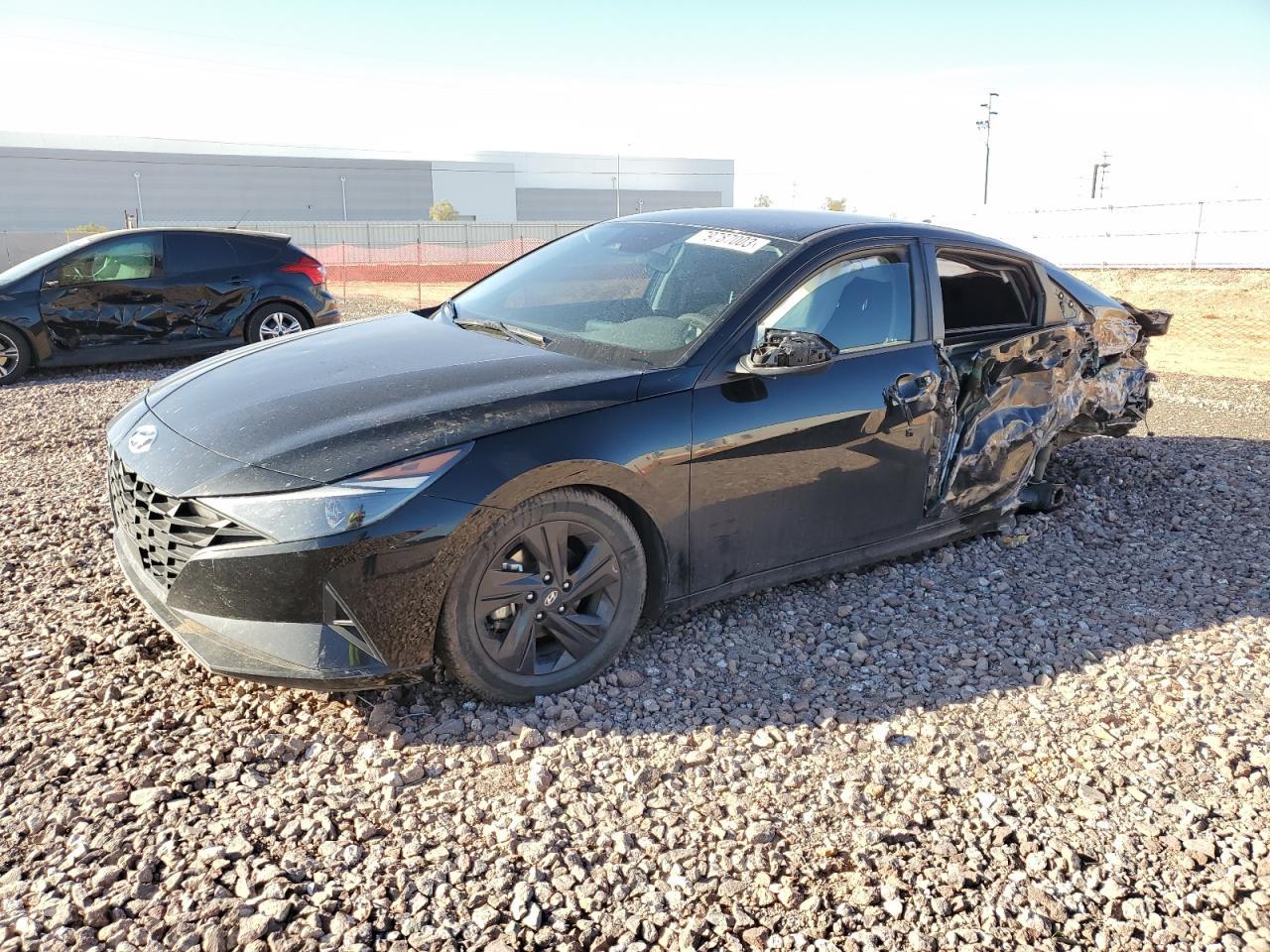 2022 HYUNDAI ELANTRA SE