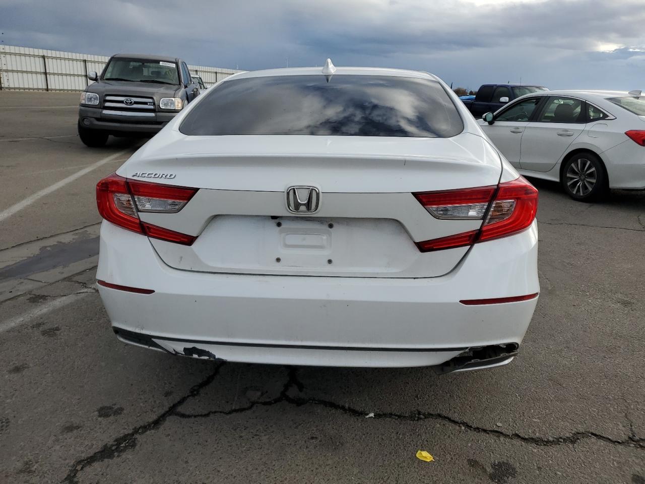 2018 HONDA ACCORD LX - Фото 6