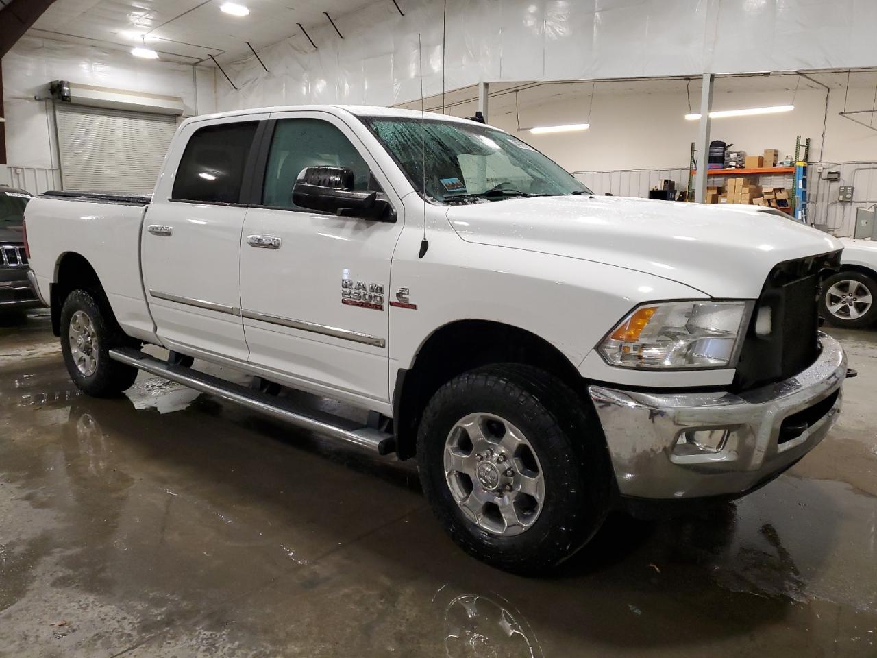 2017 RAM 2500 SLT - Image 4