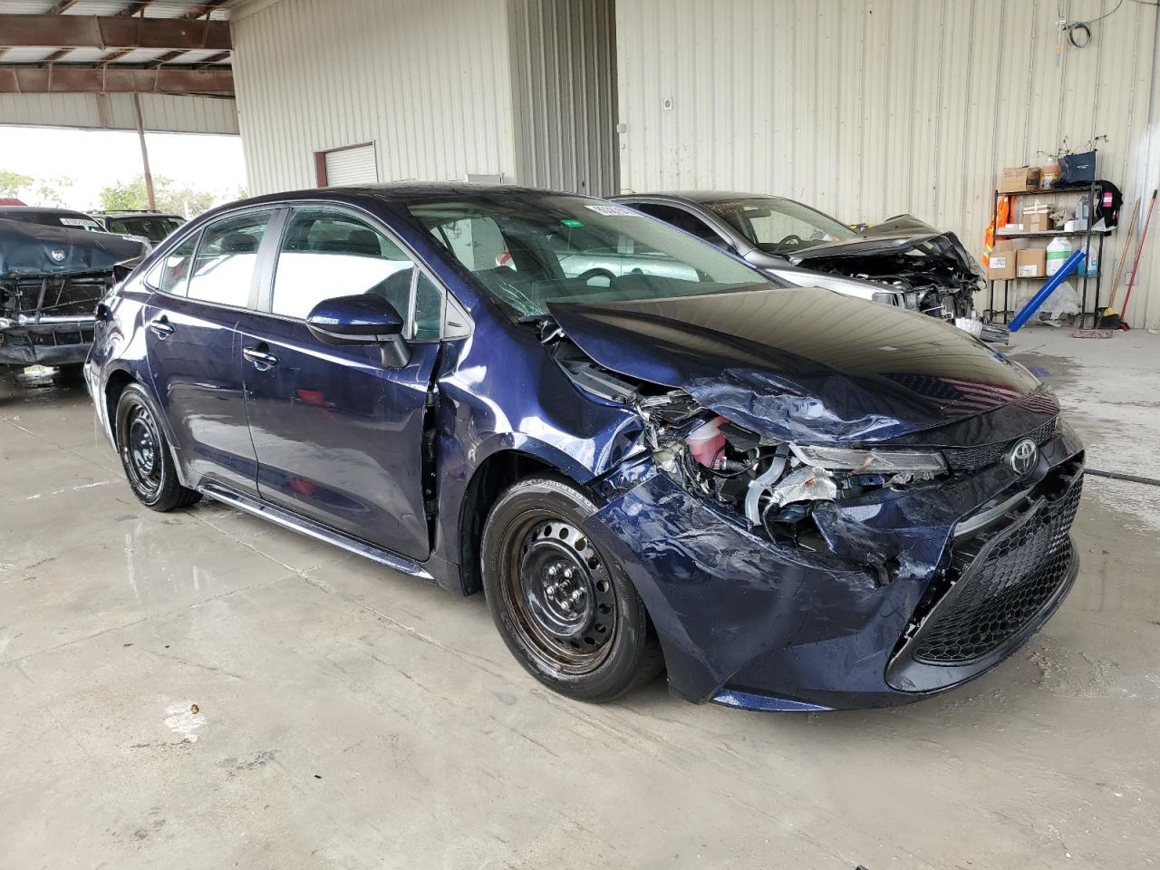 2022 TOYOTA COROLLA LE - Image 4