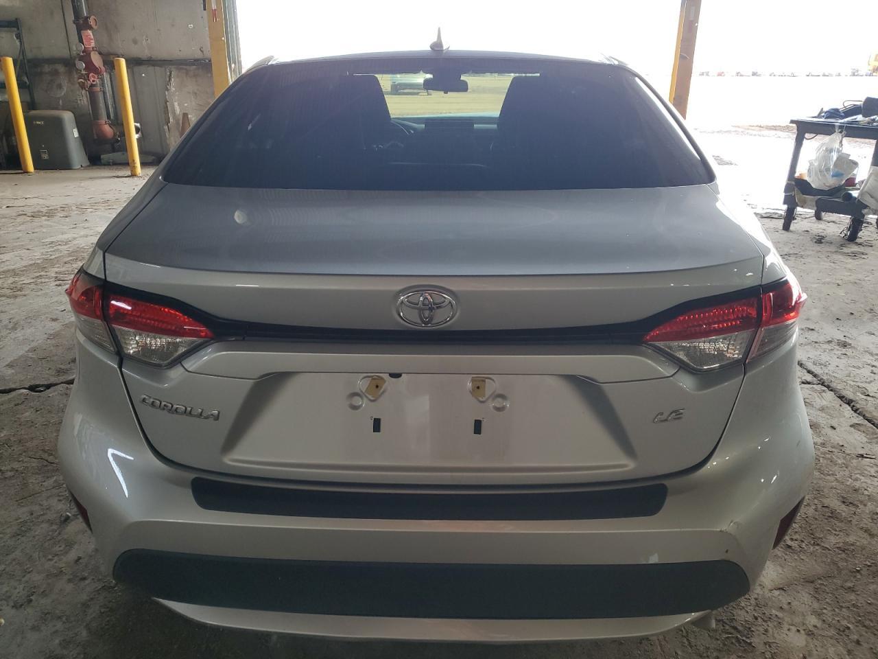 2022 TOYOTA COROLLA LE - Image 6