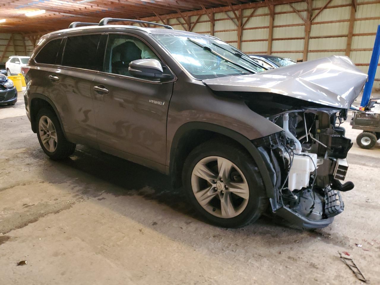 2015 TOYOTA HIGHLANDER - Фото 4