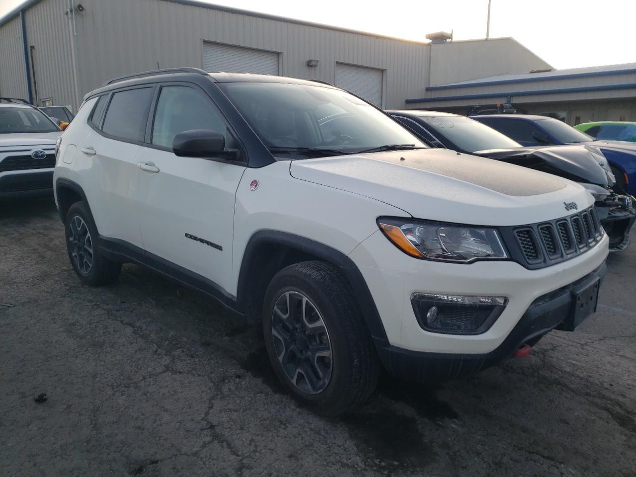 2019 JEEP COMPASS TR - Image 4