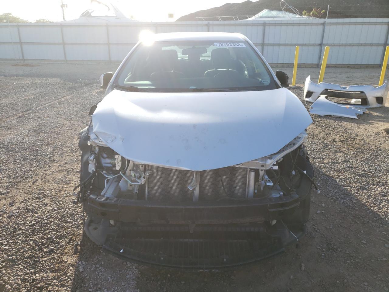 2016 TOYOTA COROLLA L - Image 5