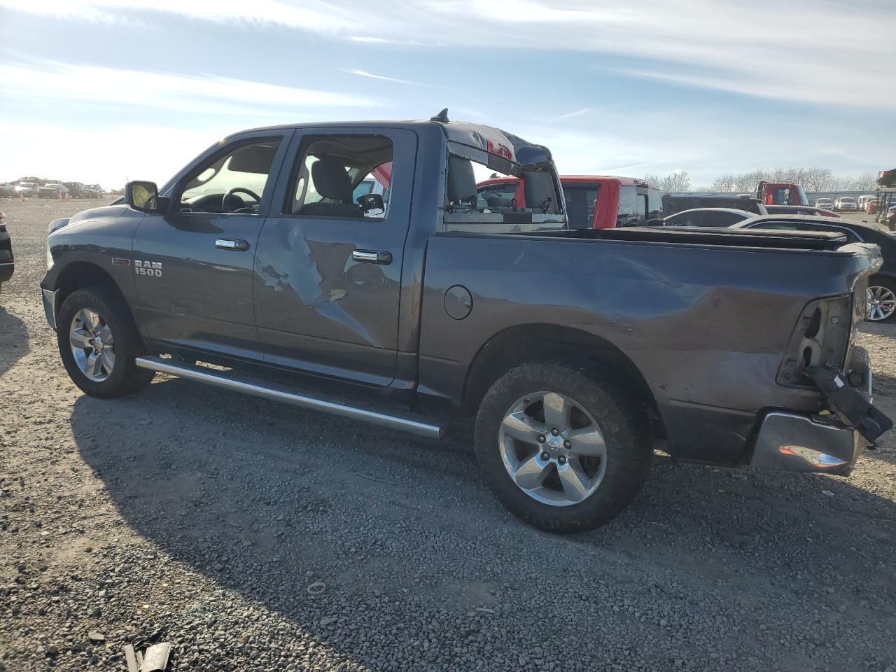 2015 RAM 1500 SLT - Image 2