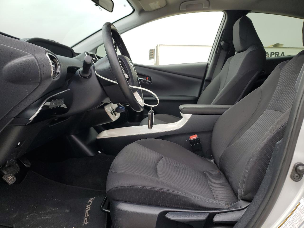 2016 TOYOTA PRIUS - Image 7