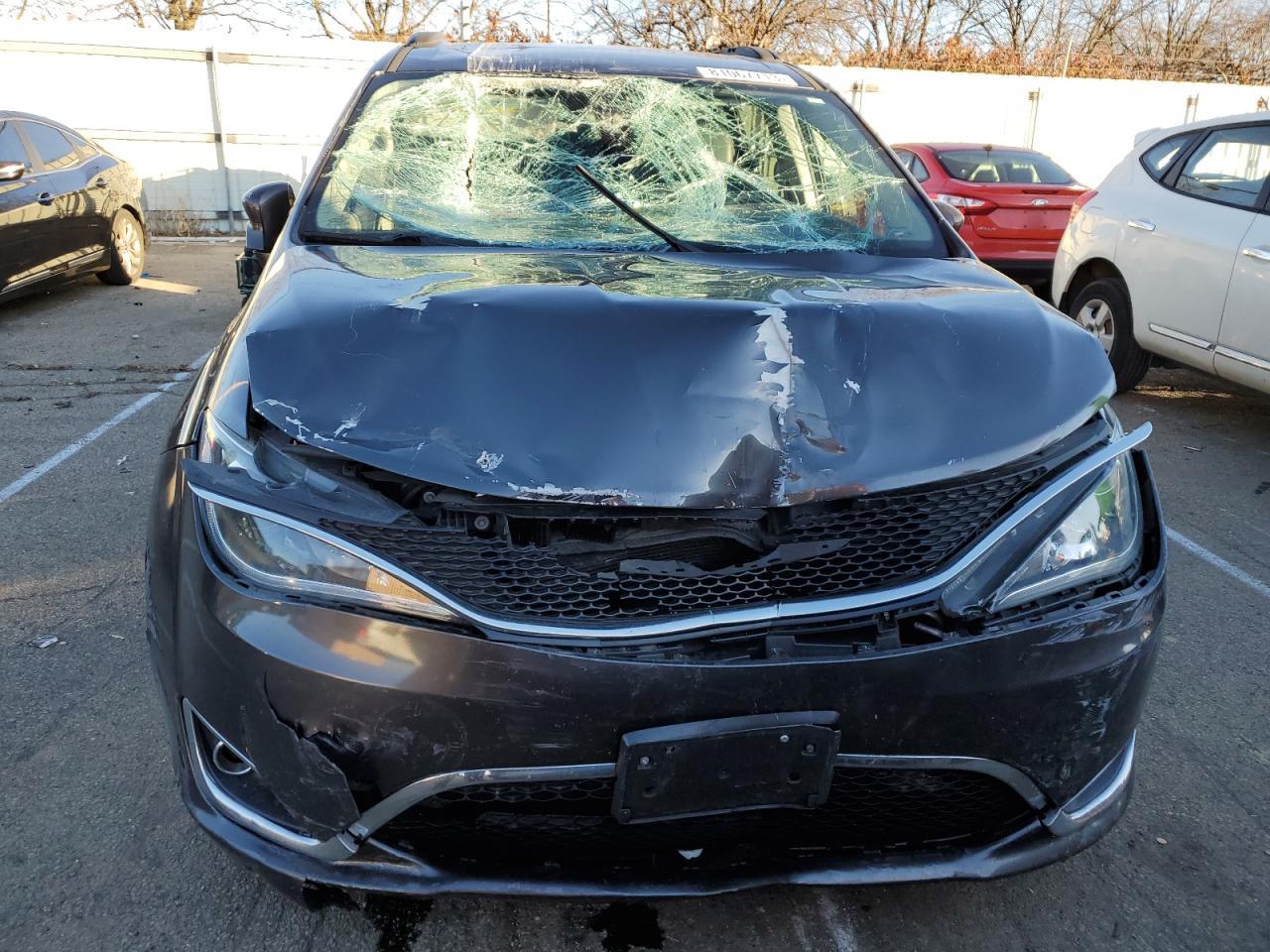 2017 CHRYSLER PACIFICA T - Image 5