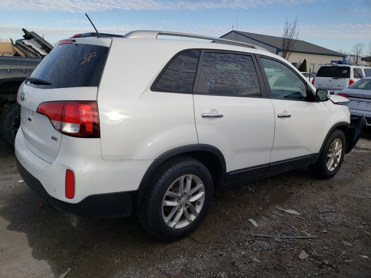 2015 KIA SORENTO LX - Image 3
