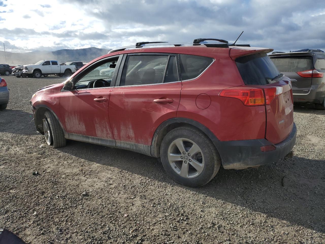2015 TOYOTA RAV4 XLE - Image 2