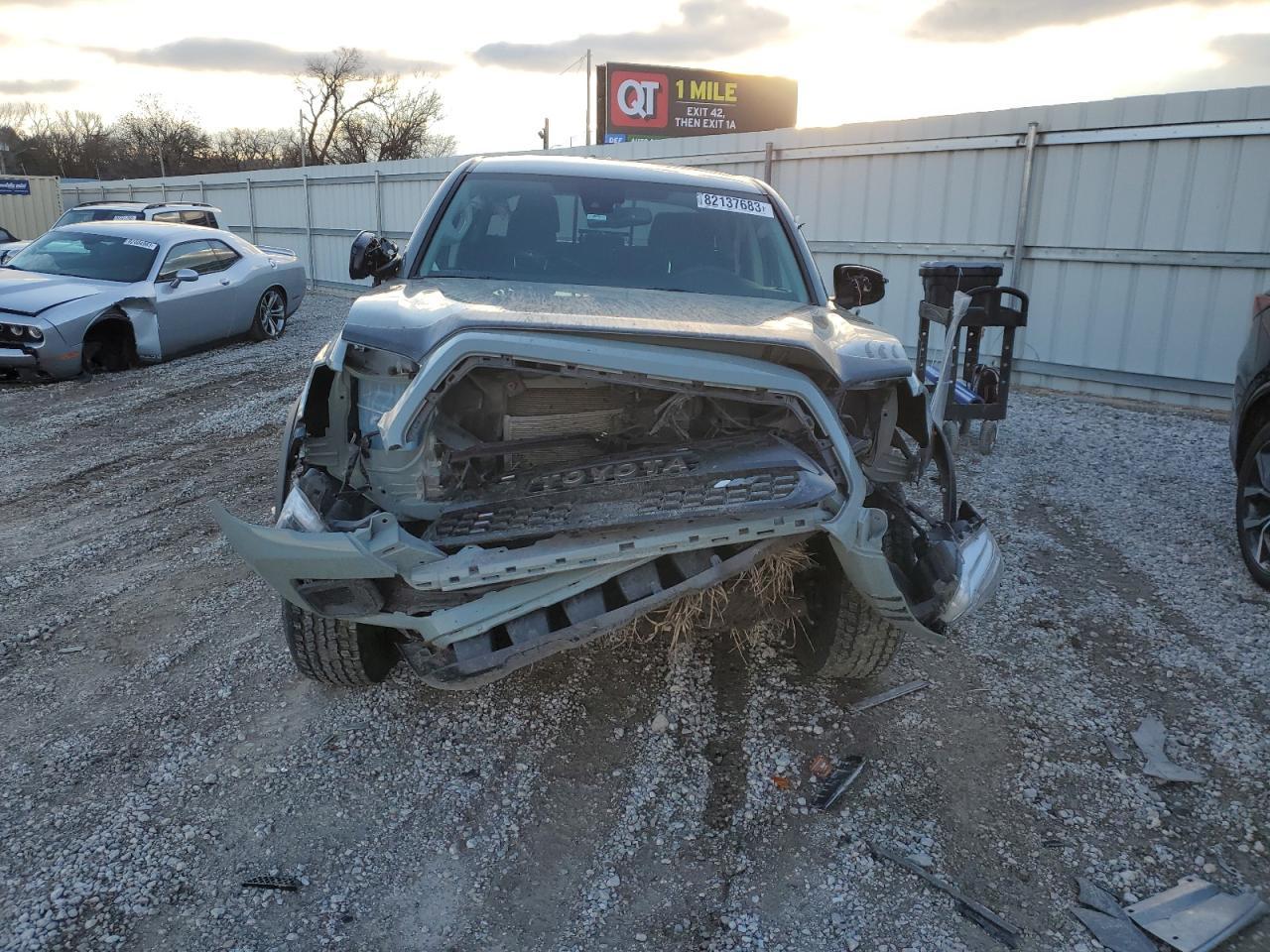 2023 TOYOTA TACOMA DOU - Фото 5