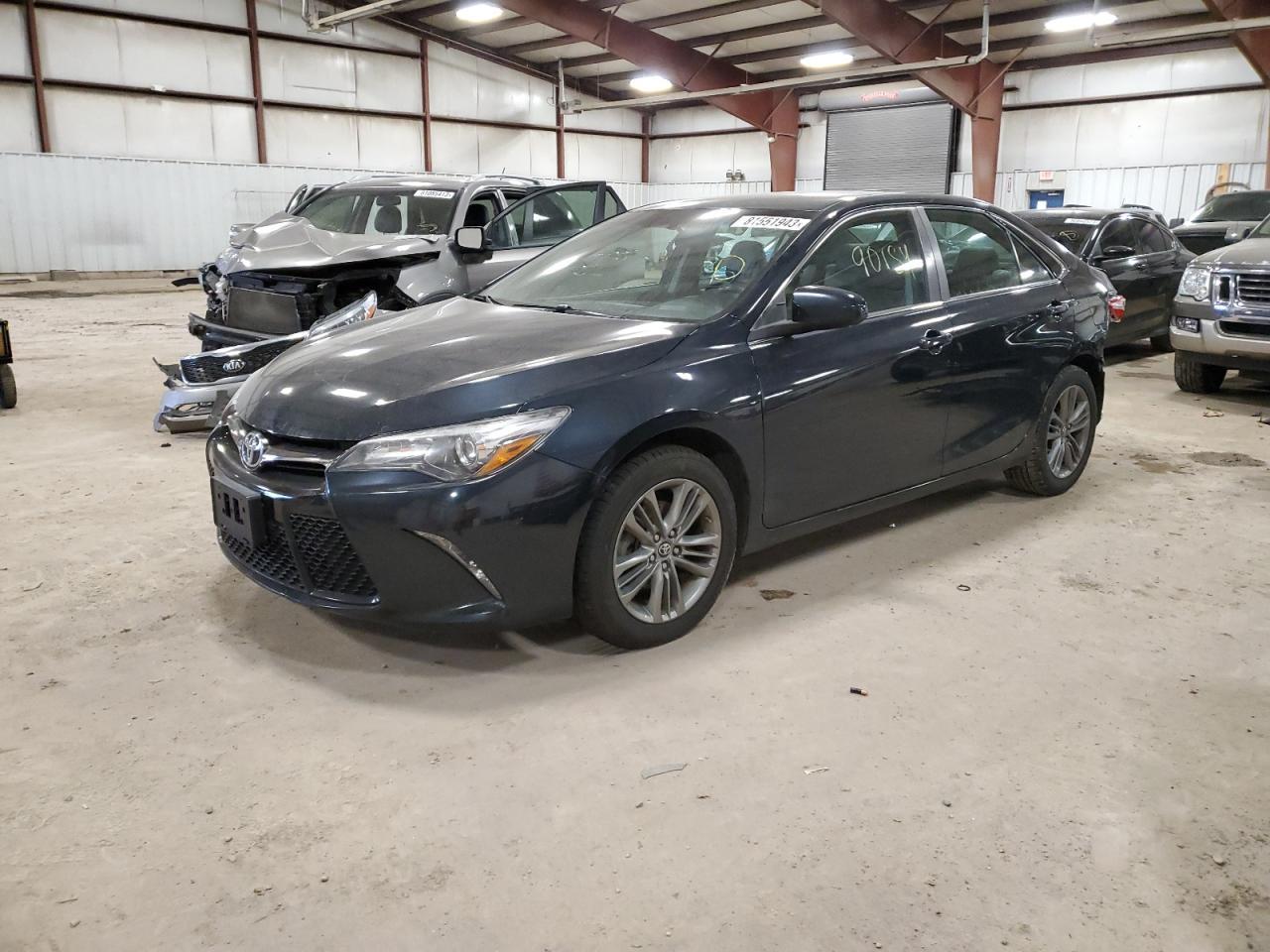 2017 TOYOTA CAMRY LE