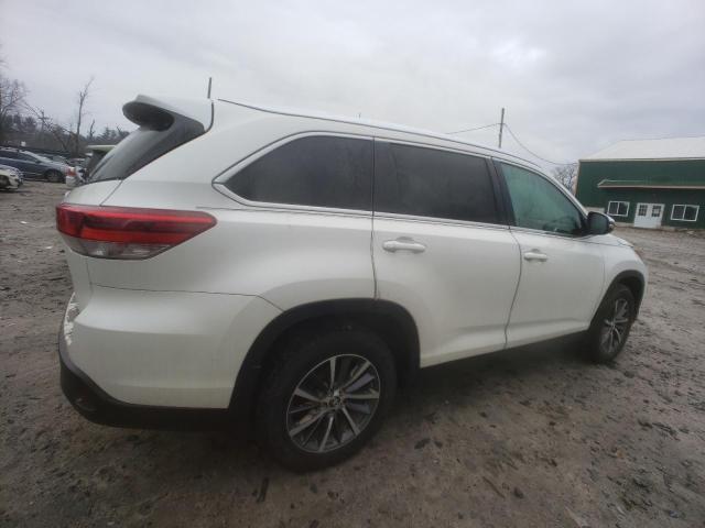 2019 Toyota Highlander Se - Фото 3