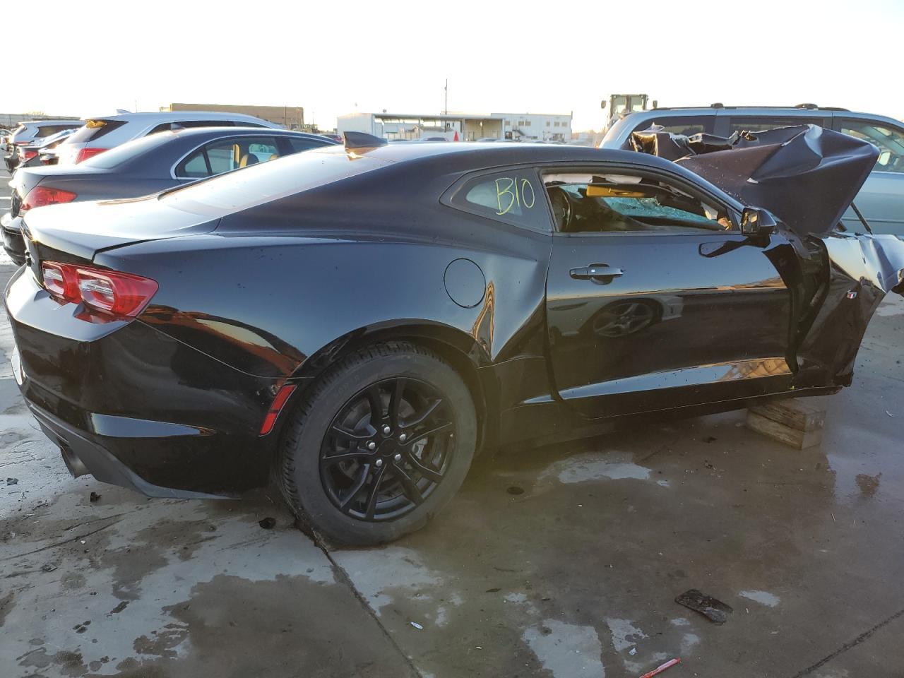 2019 CHEVROLET CAMARO LS - Фото 3