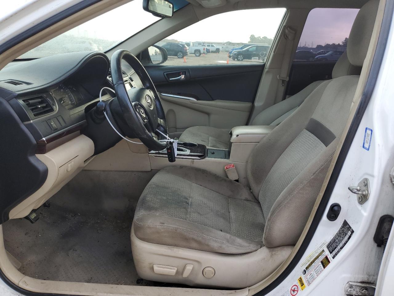 2014 TOYOTA CAMRY L - Image 7
