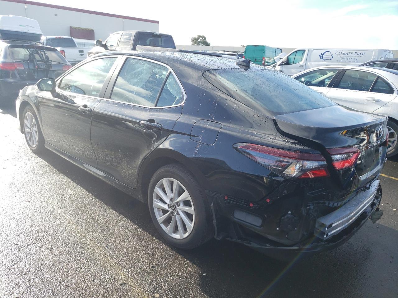 2023 TOYOTA CAMRY LE - Фото 2