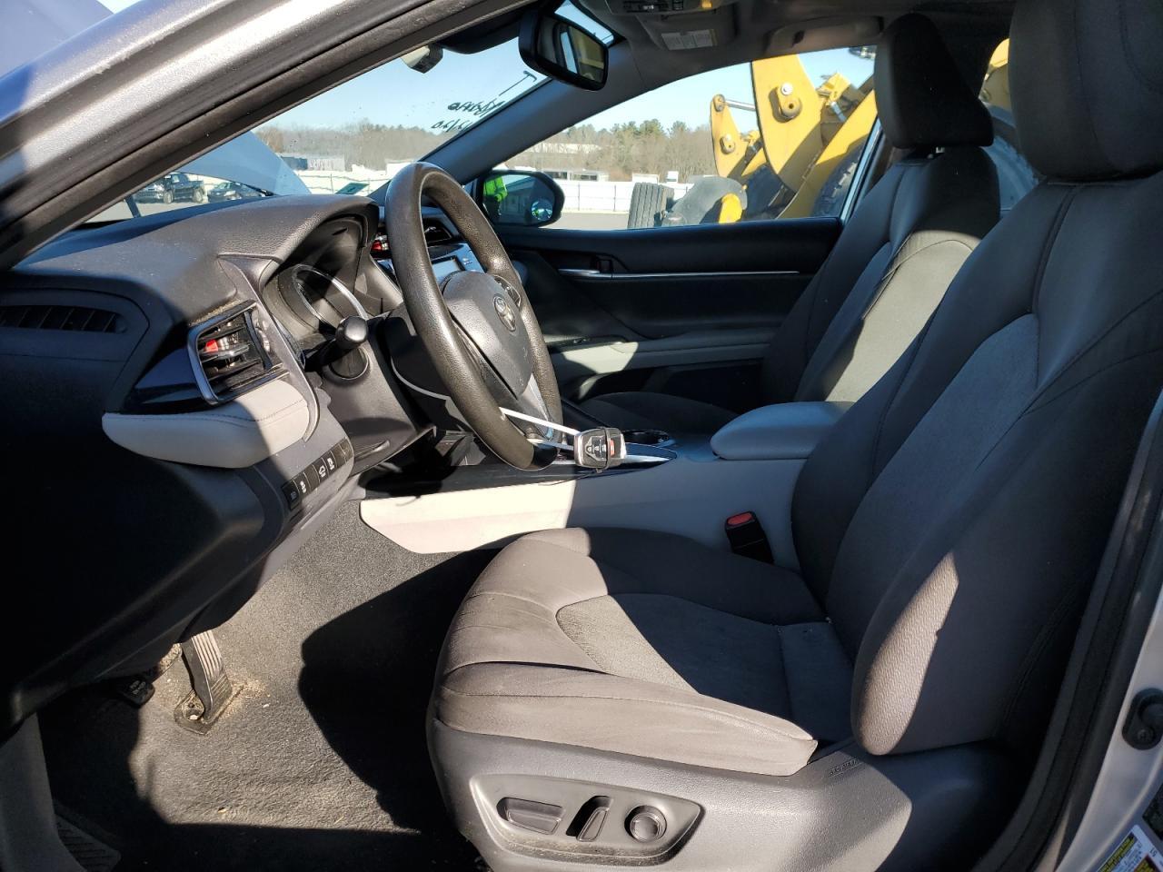 2019 TOYOTA CAMRY L - Image 7